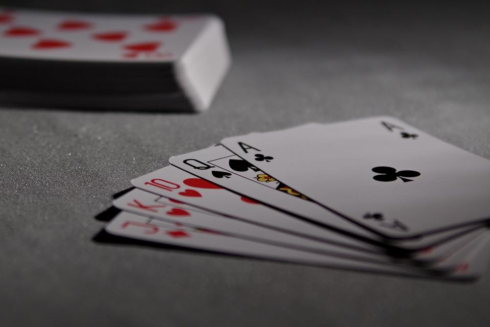 Astuces pratiques pour devenir joueur professionnel de poker